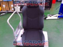●Price reduced! Passenger side only/LH side only Nissan genuine
Electric reclining
Half-leather seat