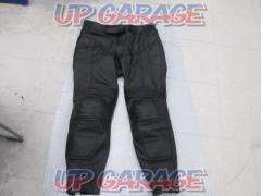 Nankaibuhin (Nanhai parts)
Leather pants