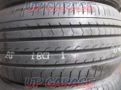 Special price tires YOKOHAMA
BluEarth-RV
RV03
245 / 35R20