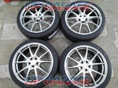 RAYS
VOLK
RACING
G25
+
KENDA
KR 20
New tires