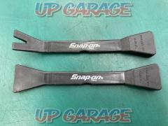 Snap-on
Scratch prevention pry bar
scraper-
PBN2/PBN3
Two