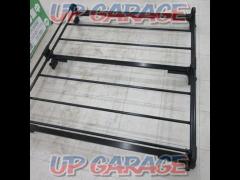 Unknown Manufacturer
Roof rack