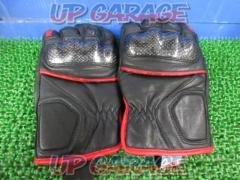 DAYTONA (Daytona)
HBG-058
AW sports short gloves
Black / Red
M size