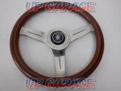 Price reduced!! NARDI
CLASSIC
Wood &amp; Polish spoke
300 mm
*Horn button old model
Vehicle inspection non-compliant