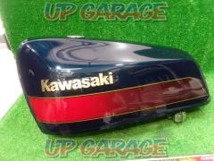 車種不明 (Z550GPかと思われます) 【KAWASAKI】純正 タンク キャップ無し 塗装有り