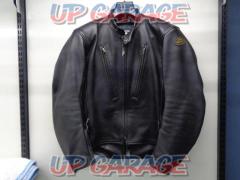 KUSHITANI (Kushitani)
Leather jacket
M size
black