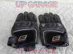 FIVE (Five)
Leather Gloves
M / 9
black