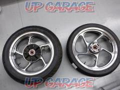 9KAWASAKI genuine
The front and rear tire wheel set
