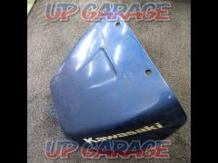 ZX-4
Genuine tank cover
Front side