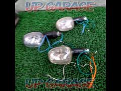Unknown Manufacturer
A turn signal
Set of three