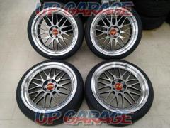 BBS with new domestic special price tires
LM
LM240 / LM241
champion edition color
+
YOKOHAMA
BluEarth
RV-03
