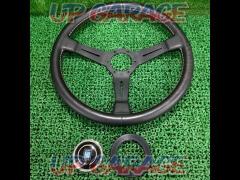 NARDI
CLASSIC
Black Leather &amp; Black spoke
360mm
N130If you have this, you will definitely improve the atmosphere.