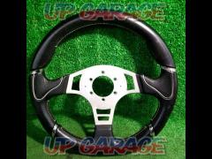 MOMO
Millennium
Leather steering wheel
35Φ