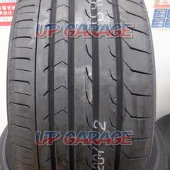 Special price tires YOKOHAMA
RV03
245 / 35R20
95W