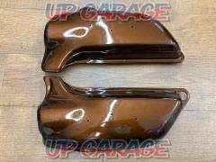 Kawasaki
Z2 genuine side cover left and right set