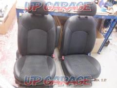 Left and right set Nissan genuine seats