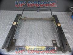RECARO seat rail/base frame
0060.014.1 Camaro/Trans Am
PF4/CF4
L side/left side