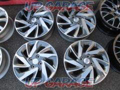 Suzuki genuine
MK32S Spacia genuine aluminum wheels