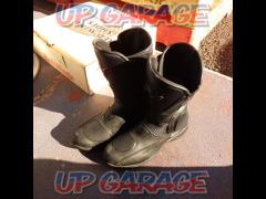 Riders DAINESE
Riding boots