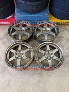 RAYS
VOLK
RACING
TE37
*FORGED/forged lightweight aluminum wheels!!