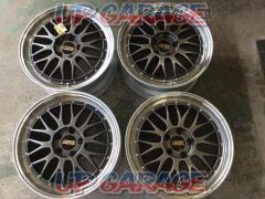 BBS
LM
LM080