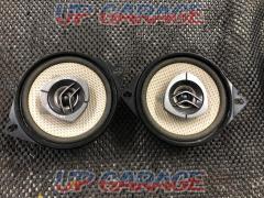 carrozzeria[TS-F10]
10cm coaxial speakers
Right and left
