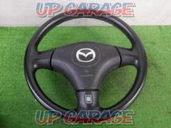 Mazda genuine NARDI
Leather steering wheel