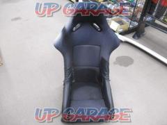 Unknown Manufacturer
Full bucket seat
* Overall faded *