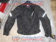 KOMINE
Carbon protected mesh jacket