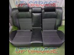 Genuine Subaru Legacy Touring Wagon GT-B
E tune II/BH5/D type
Rear seat