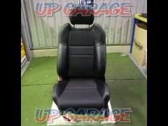 Genuine Subaru Legacy Touring Wagon GT-B
E tune II/BH5/D type
Passenger half leather seat