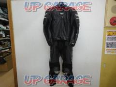 BERIK
Leather racing suit
Product code:BEK12491
M size