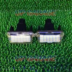 Unknown Manufacturer
License lamp assembly
Right and left