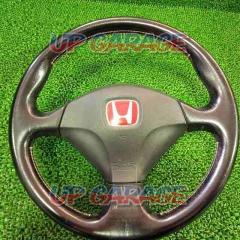 HONDA
Genuine OP (made by MOMO)
Leather steering wheel
Integra
DC5
Previous period