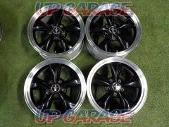 Imported car genuine
Ford
Mustang
2010 car (5th generation) genuine 17 inch aluminum wheels