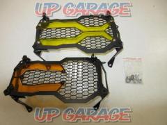 Unknown Manufacturer
Headlight grille cover