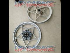 GS400
Front and rear genuine cast wheels