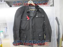 MaxFritz
MFJ-2411
air intake trail jacket
Size 46