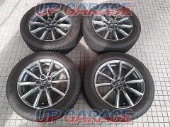 Toyota genuine 86/ZN6
G grade
Aluminum wheels + BRIDGESTONEBLIZZAK
VRX3