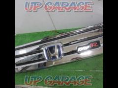 Honda
RK5/RK6 Step Wagon early model genuine front grill