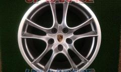 PORSCHE (Porsche)
957
Cayenne
GTS original wheel