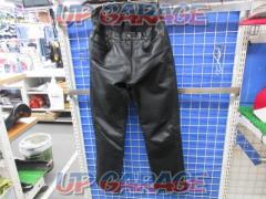 Nankaibuhin
Straight Leather Pants
Size L