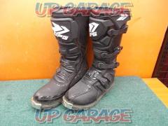 Size: 26.0cm
DFG
Terrain Boots