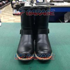 WILD
WING
Eagle
Engineer boot
Size: 25.5cm