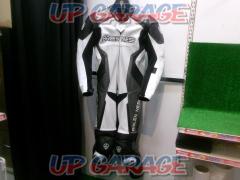 Size MARLEN
NESS racing suit
LS1-9699-AN
Shoulder/Elbow/Back/Waist/Knee pads included