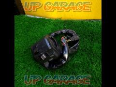 KAWASAKI
GPZ400R/ZX400D genuine handle switch (right side only)
