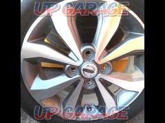 Nissan genuine
B21W / Days
Highway Star
Original wheel