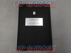 Toyota genuine
Crown
55th
Anniversary
Edition
Vehicle inspection certificate holder