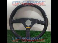 MOMO
VELOCE
Leather steering wheel