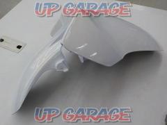 PCX125 / PCX150 HONDA (Honda)
Genuine front fender white